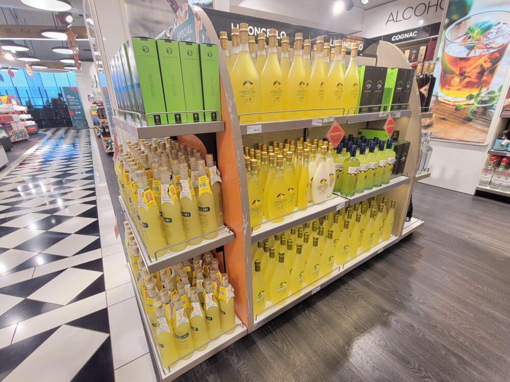 マルコ・ポーロ国際空港に売っているリモンチェッロ